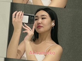 Akiramieko